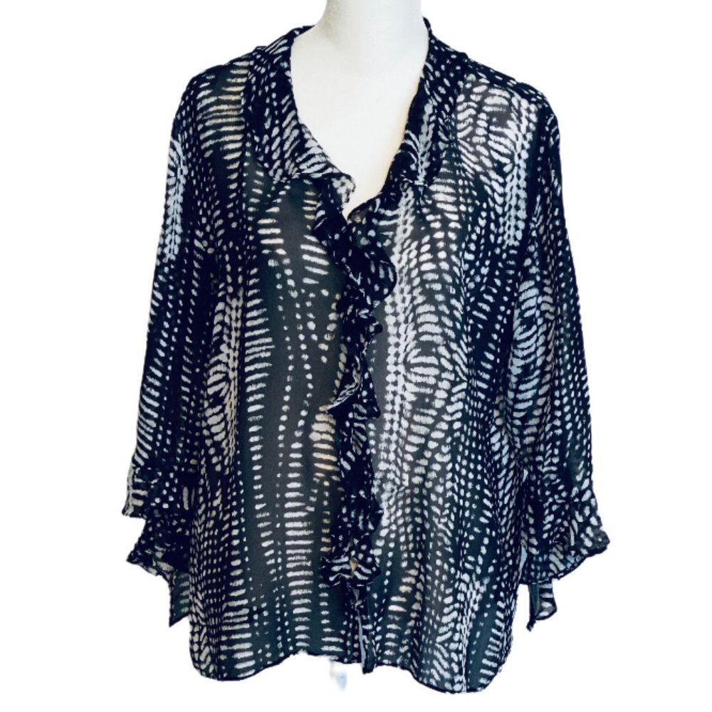 🌴 Chico’s Top - Size 2